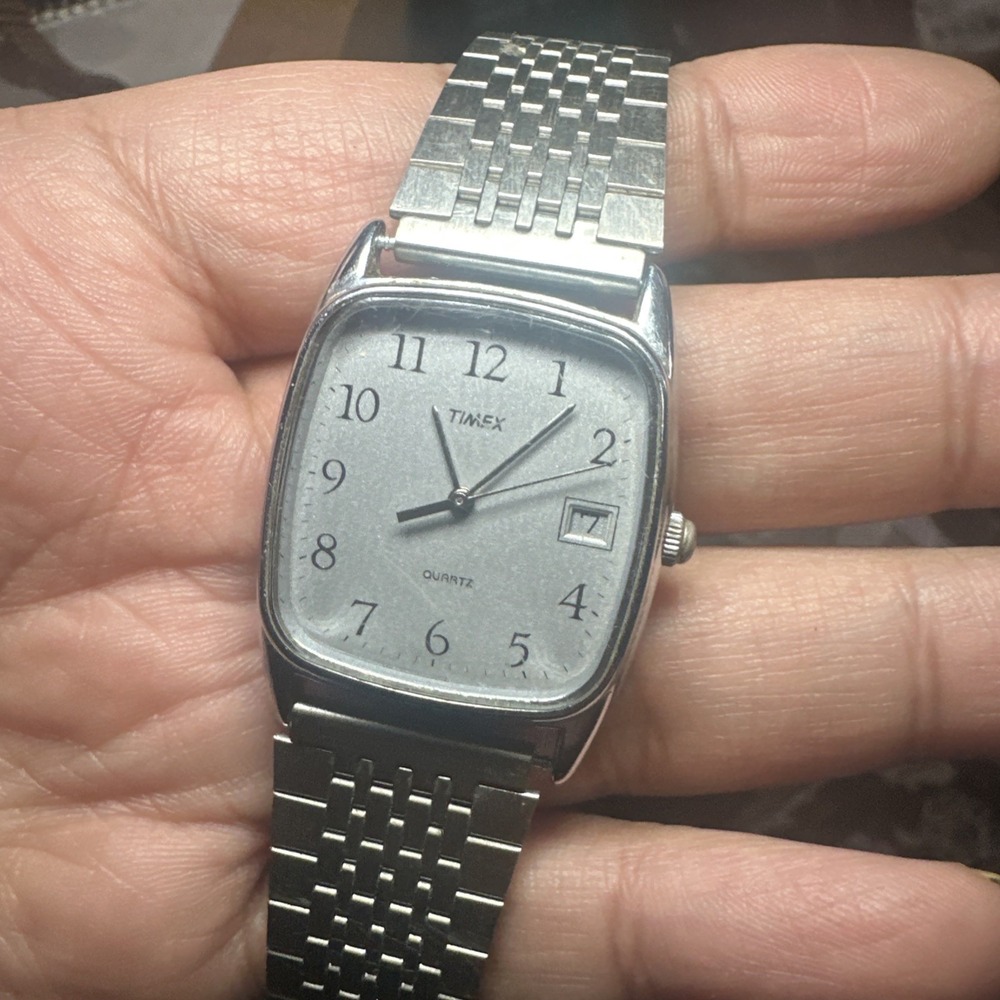 Works VTG Timex Mens Gray Dial Quartz Silver Tone Steel New Battery 29mm Fit 7.5